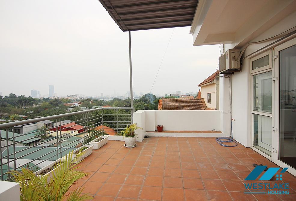 High floor, 02 bedrooms apartment for rent in Dang Thai Mai, Tay Ho, Ha Noi