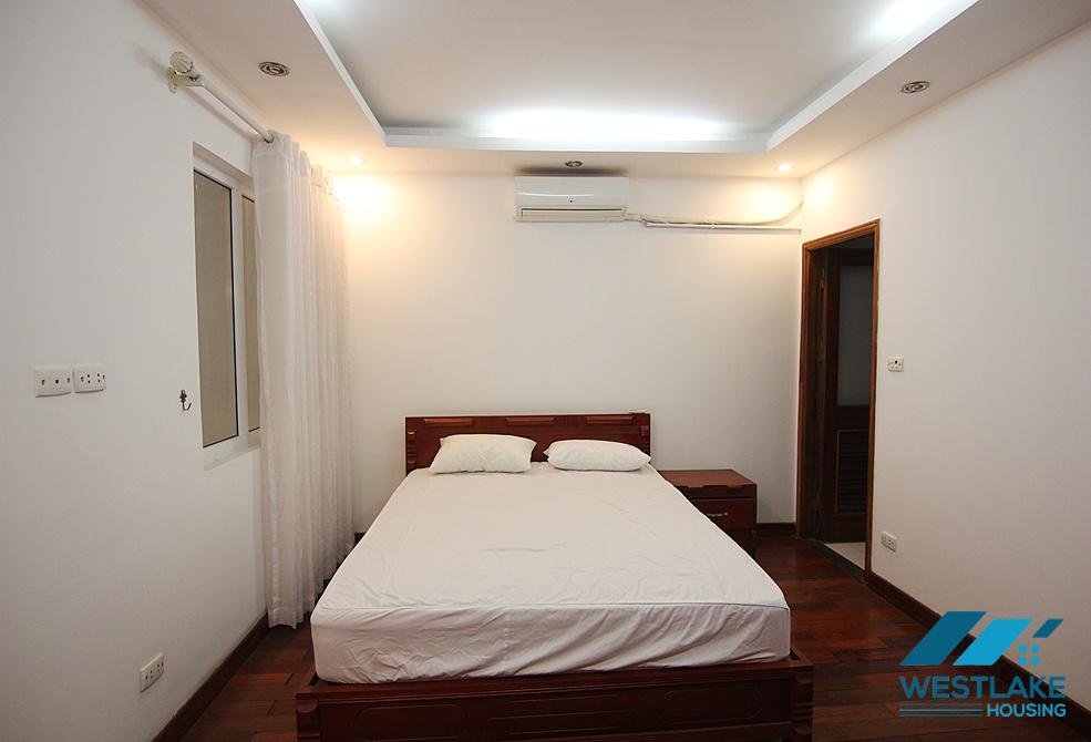 High floor, 02 bedrooms apartment for rent in Dang Thai Mai, Tay Ho, Ha Noi