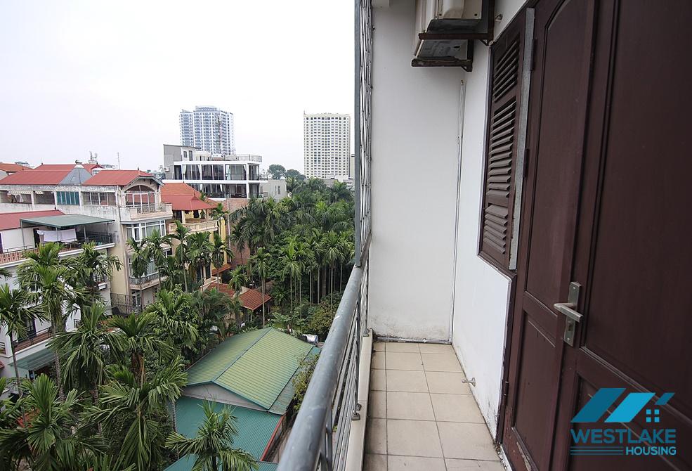 High floor, 02 bedrooms apartment for rent in Dang Thai Mai, Tay Ho, Ha Noi