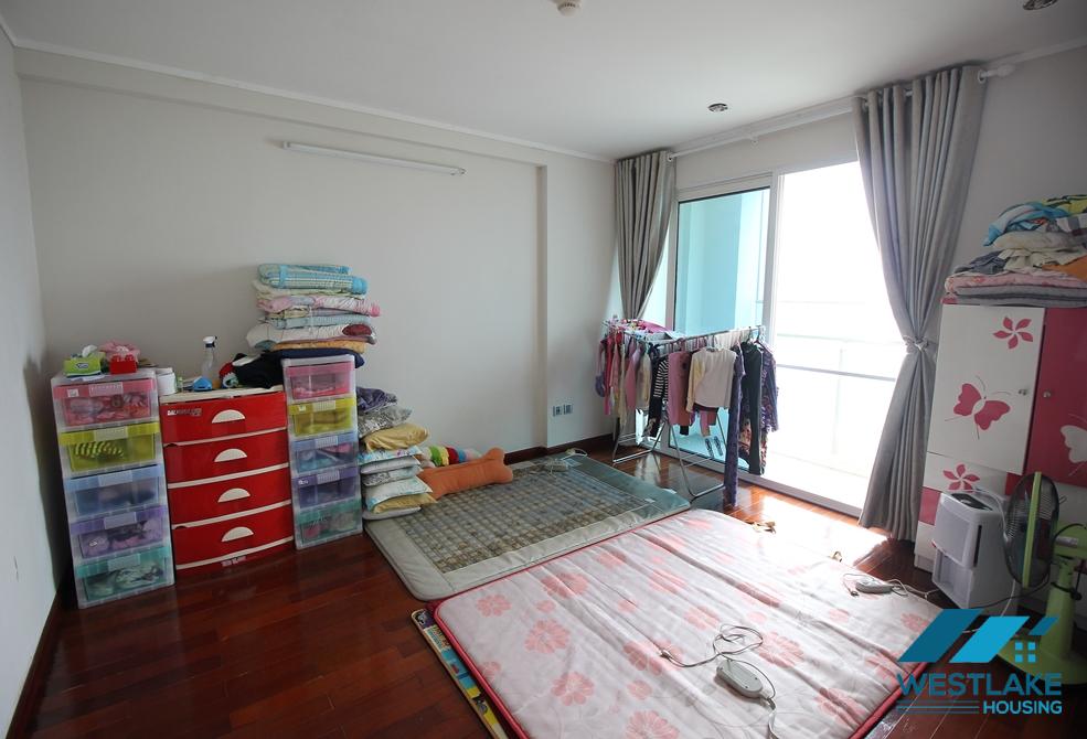 A beautiful apartment with full furnitures for rent in Ciputra International, Ha Noi