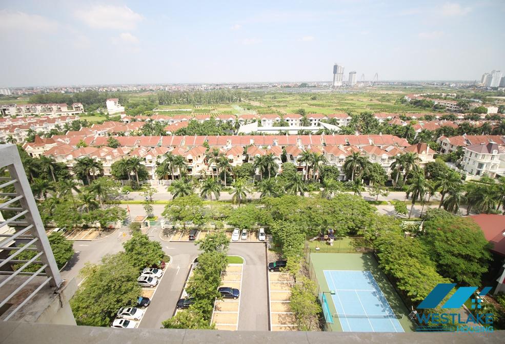 Căn hộ đầy đủ nội thất với sàn gỗ đẹp đang cho thuê tại Ciputra