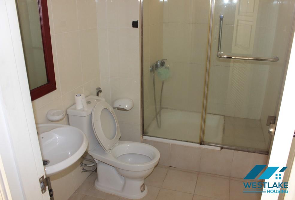Cho thuê căn hộ 123m²  tầng cao, 3PN tại E5 Ciputra