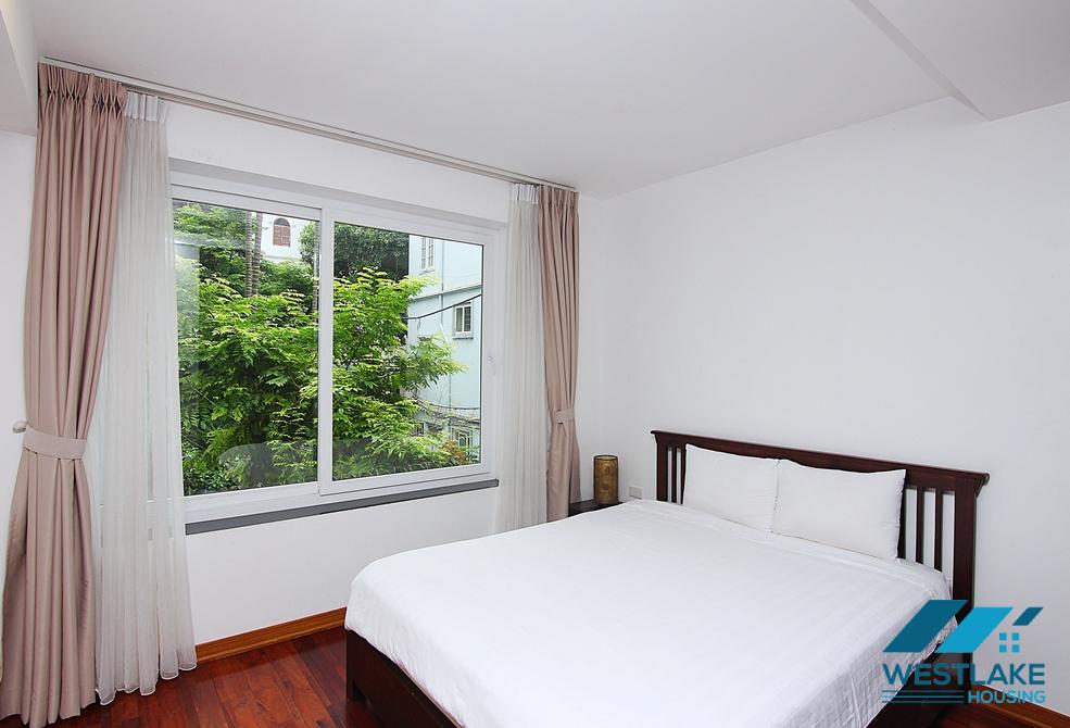 Spacious 3 bedrooms apartment with lake view for rent in Tay Ho, Ha Noi