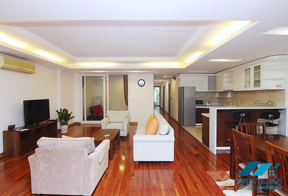 Spacious 3 bedrooms apartment with lake view for rent in Tay Ho, Ha Noi