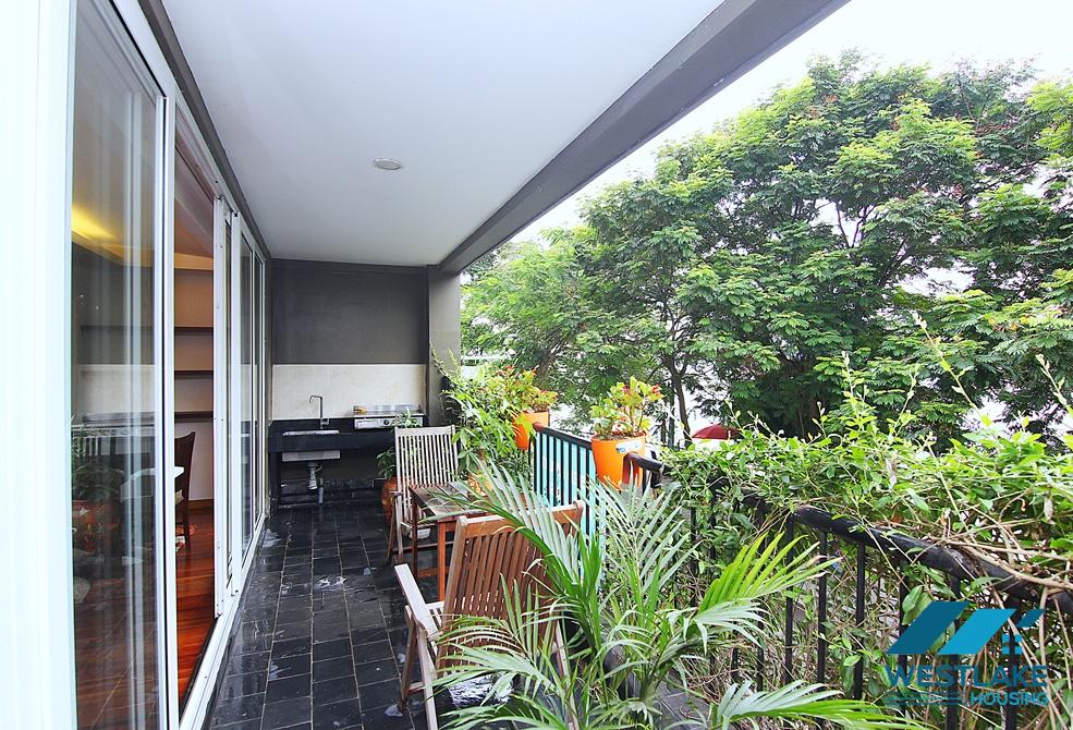Spacious 3 bedrooms apartment with lake view for rent in Tay Ho, Ha Noi