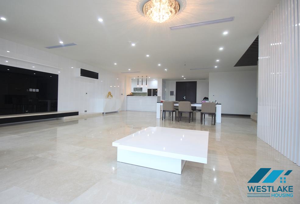  High floor 4 bedrooms apartment with nice view for rent in L tower Ciputa, Hanoi