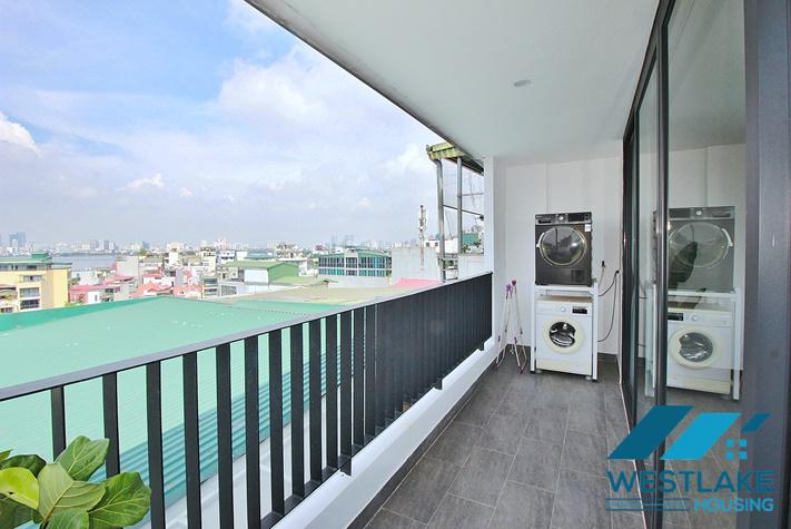 Cho Thuê Căn Hộ 2 Phòng Ngủ Mơi Đẹp, Ban Công Rộng Thoáng, View Hồ Tại Tây Hồ, Hà Nội