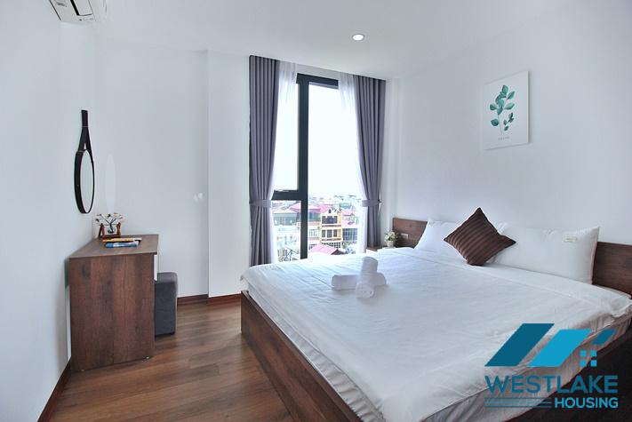 Cho Thuê Căn Hộ 2 Phòng Ngủ Mơi Đẹp, Ban Công Rộng Thoáng, View Hồ Tại Tây Hồ, Hà Nội