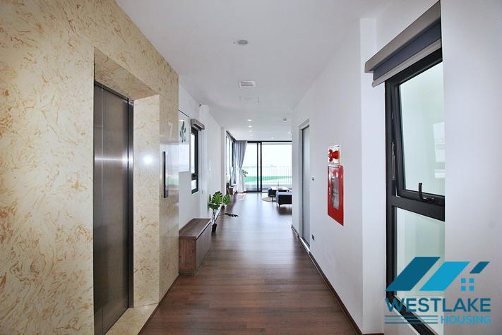 Cho Thuê Căn Hộ 2 Phòng Ngủ Mơi Đẹp, Ban Công Rộng Thoáng, View Hồ Tại Tây Hồ, Hà Nội