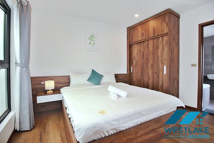 Cho Thuê Căn Hộ 2 Phòng Ngủ Mơi Đẹp, Ban Công Rộng Thoáng, View Hồ Tại Tây Hồ, Hà Nội