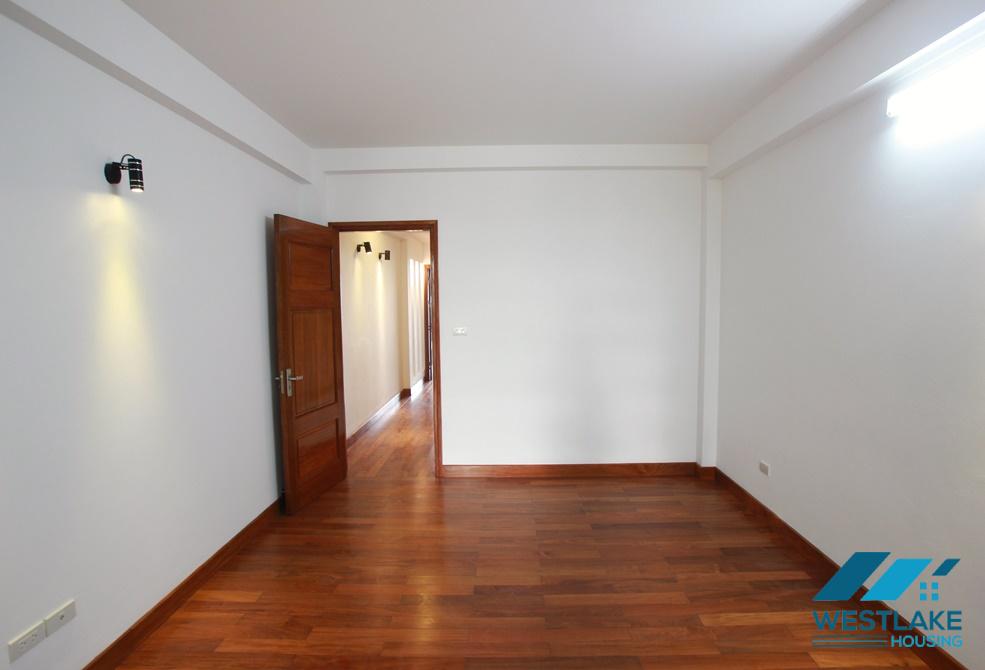 A nice house near the lake for rent in Tay Ho, Ha Noi