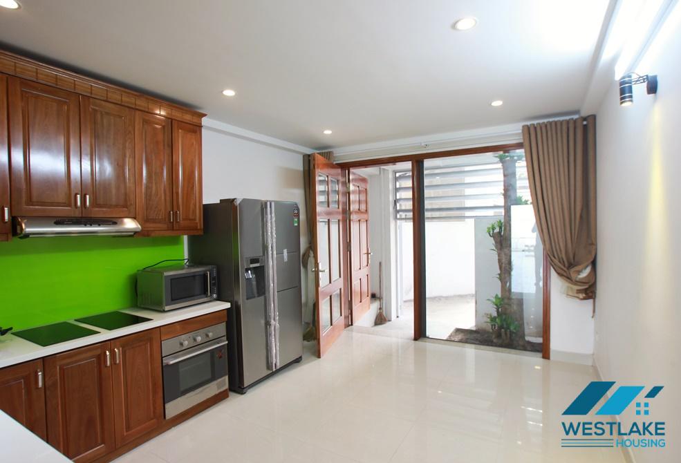 A nice house near the lake for rent in Tay Ho, Ha Noi