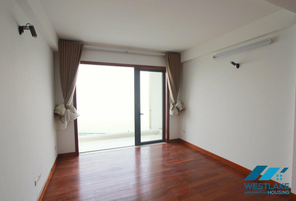 A nice house near the lake for rent in Tay Ho, Ha Noi