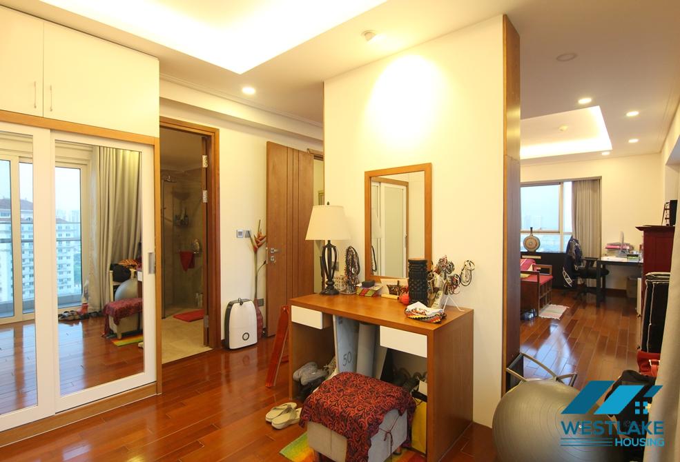 Highfloor well planned 4 bedrooms apartment for rent in Ciputra, Hanoi, Vietnam