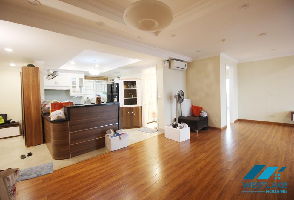 Cho thuê căn hộ 3 phòng ngủ đầy đủ nội thất tại Ciputra, Hà Nội