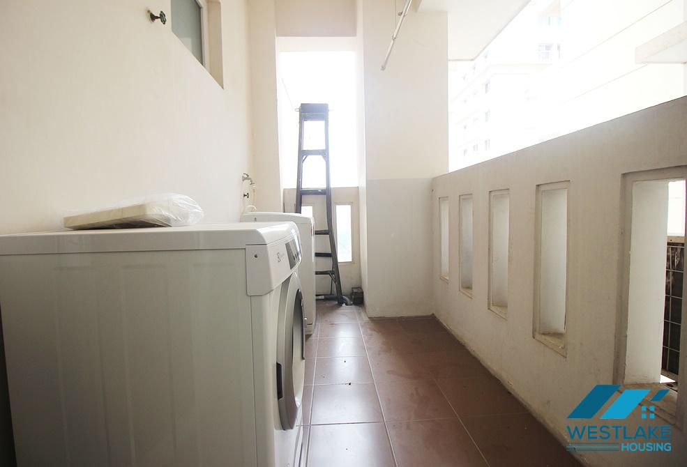 Cho thuê căn hộ 4 phòng ngủ đầy đủ nội thất tại Ciputra, Hà Nội