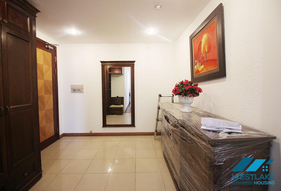 Cho thuê căn hộ đẹp tại khu Ciputra, quận Tây Hồ
