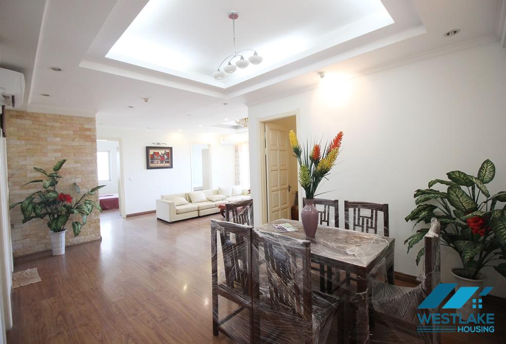 Cho thuê căn hộ đẹp tại khu Ciputra, quận Tây Hồ