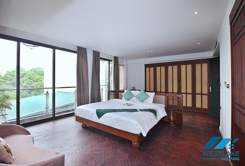 Gorgeous 4 bedrooms apartment for rent in Dang Thai Mai, Tay Ho, Ha Noi