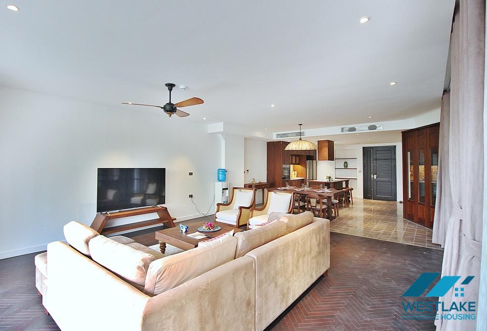 Gorgeous 4 bedrooms apartment for rent in Dang Thai Mai, Tay Ho, Ha Noi