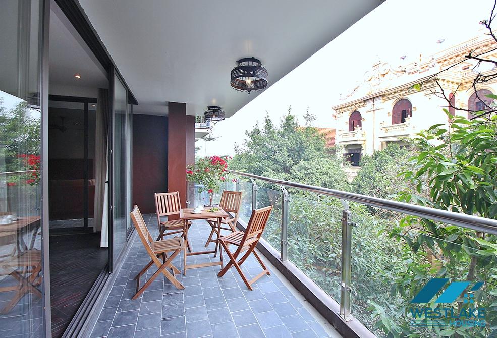 Gorgeous 4 bedrooms apartment for rent in Dang Thai Mai, Tay Ho, Ha Noi