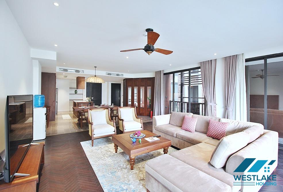 Gorgeous 4 bedrooms apartment for rent in Dang Thai Mai, Tay Ho, Ha Noi