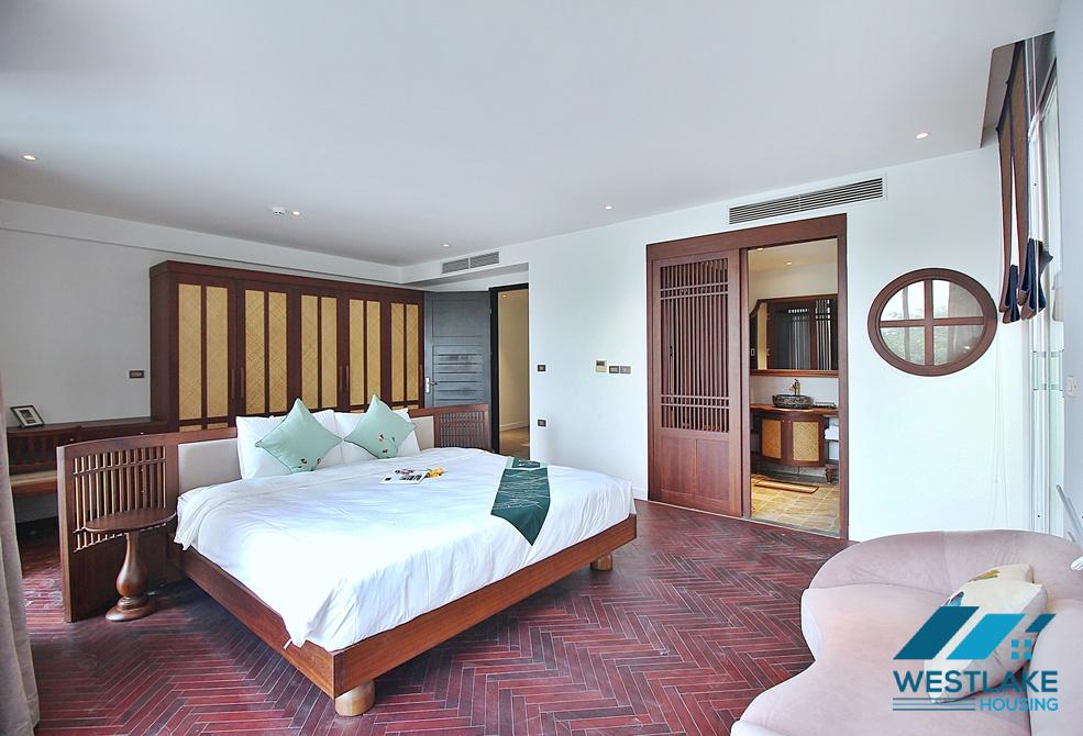 Gorgeous 4 bedrooms apartment for rent in Dang Thai Mai, Tay Ho, Ha Noi