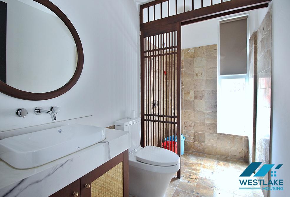 Gorgeous 4 bedrooms apartment for rent in Dang Thai Mai, Tay Ho, Ha Noi