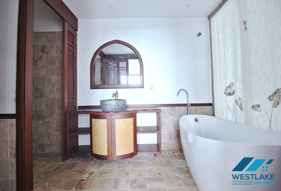 Gorgeous 4 bedrooms apartment for rent in Dang Thai Mai, Tay Ho, Ha Noi