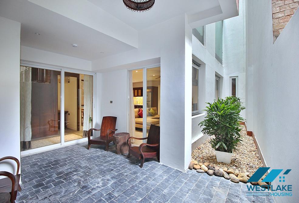 Good quality 2 bedrooms apartment for rent in Dang Thai Mai area, Tay Ho, Ha Noi