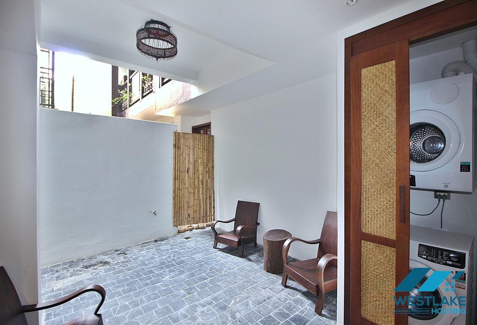Good quality 2 bedrooms apartment for rent in Dang Thai Mai area, Tay Ho, Ha Noi