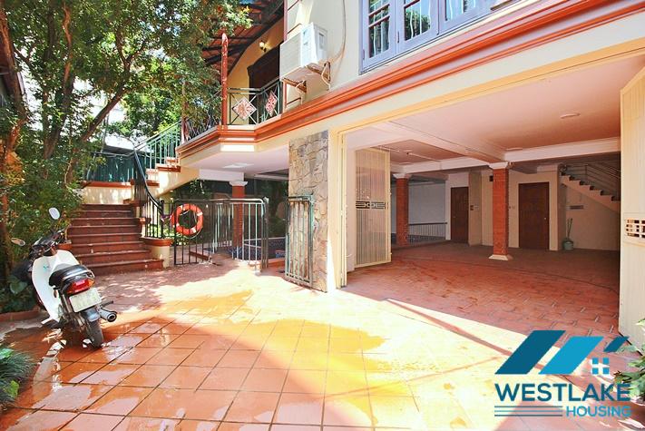 Biệt Thự 5 Phòng Ngủ Rộng, Đẹp Sáng Thoáng Có Hồ Bơi Cho Thuê Tại Tây Hồ, Hà Nội