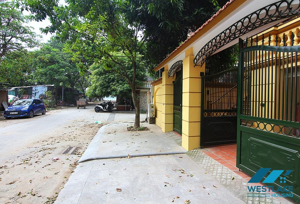 A spacious French style villa for rent in Tay Ho, Ha Noi