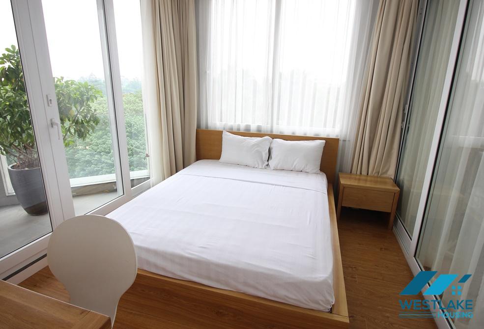High floor lake side apartment for rent in Tay Ho, Ha Noi