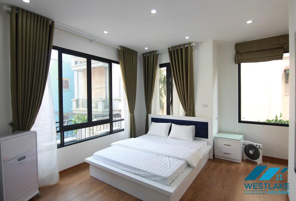Cho Thuê Căn Hộ 1 Phòng Ngủ Mới Đẹp Tại Xuân Diệu, Tây Hồ, Hà Nội