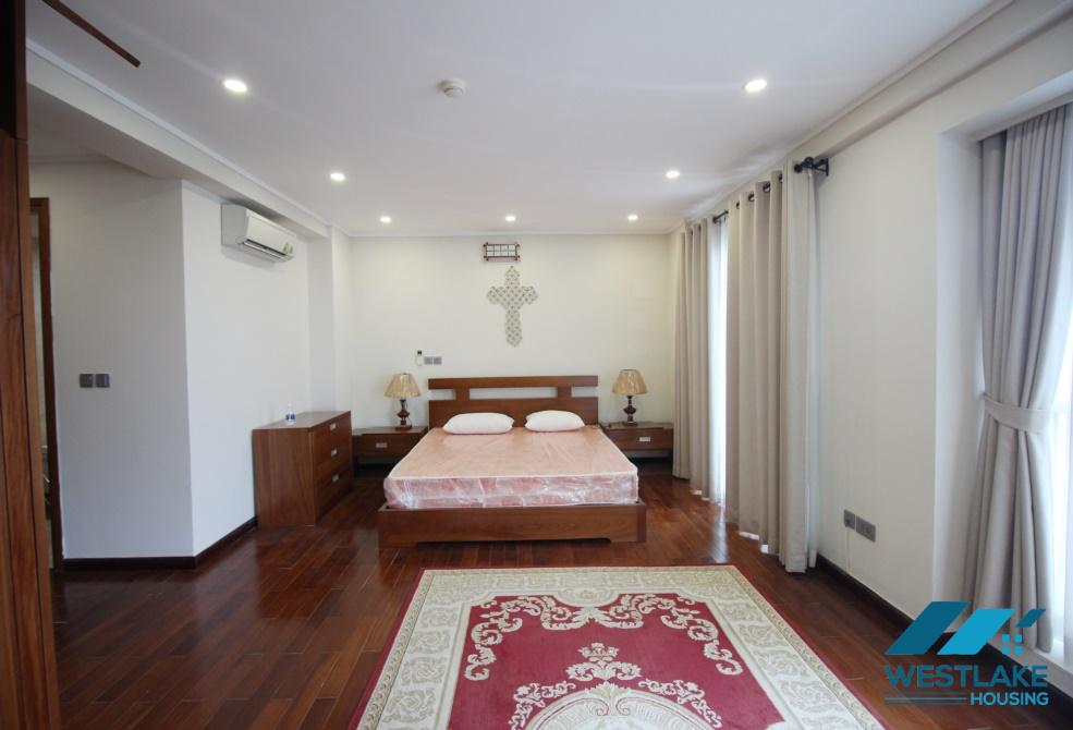 A beautiful and newly-finished 3 bedroom apartment for rent in Ciputra L Tower, Tay Ho, Ha Noi