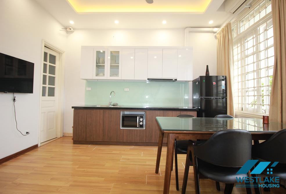 Affordable price one bedroom apartment for rent in Dang Thai Mai area, Tay Ho, Ha Noi
