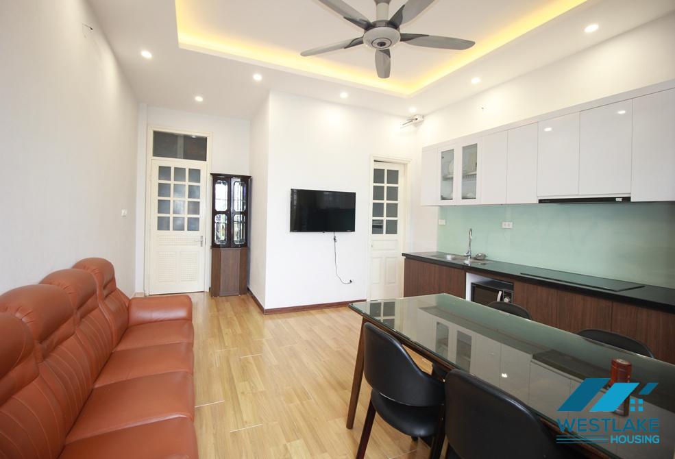 Affordable price one bedroom apartment for rent in Dang Thai Mai area, Tay Ho, Ha Noi