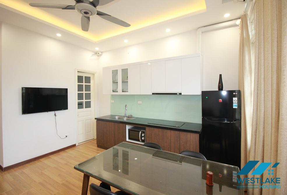 Affordable price one bedroom apartment for rent in Dang Thai Mai area, Tay Ho, Ha Noi