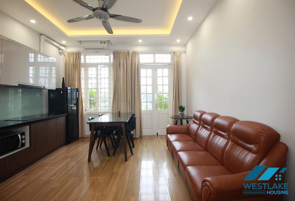 Affordable price one bedroom apartment for rent in Dang Thai Mai area, Tay Ho, Ha Noi
