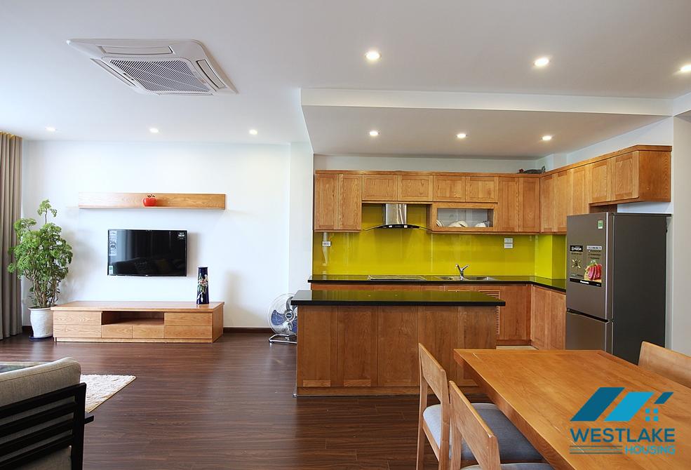 Căn Hộ 2 Phòng Ngủ Tuyệt Đẹp,Ban Công, View Hồ Sáng Thoáng Cho Thuê Tại Tây Hồ, Hà Nội