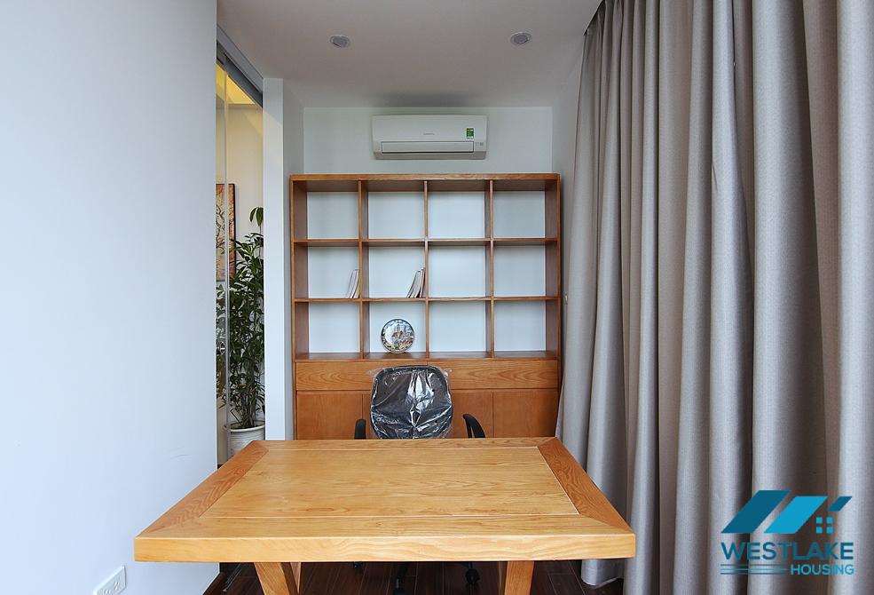Căn Hộ 2 Phòng Ngủ Tuyệt Đẹp,Ban Công, View Hồ Sáng Thoáng Cho Thuê Tại Tây Hồ, Hà Nội