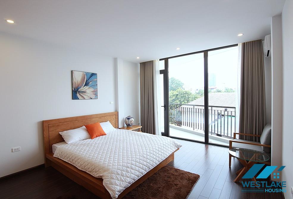 Căn Hộ 2 Phòng Ngủ Tuyệt Đẹp,Ban Công, View Hồ Sáng Thoáng Cho Thuê Tại Tây Hồ, Hà Nội