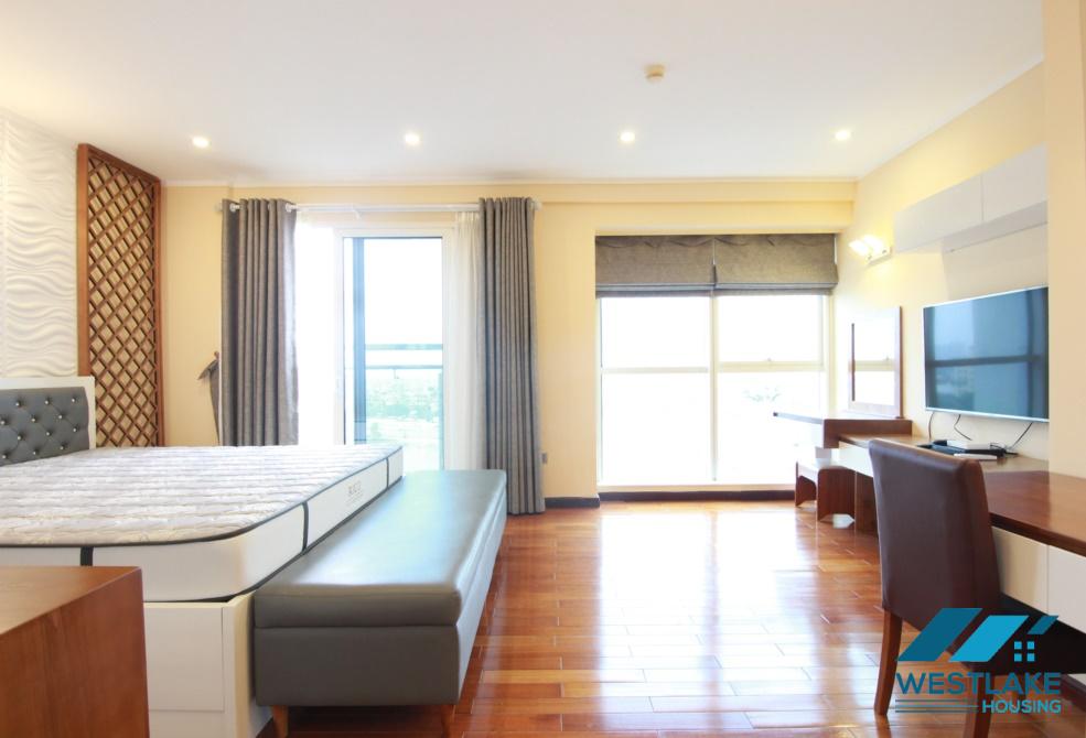 A charming and luxury 3 bedroom apartment for rent in Ciputra Compound