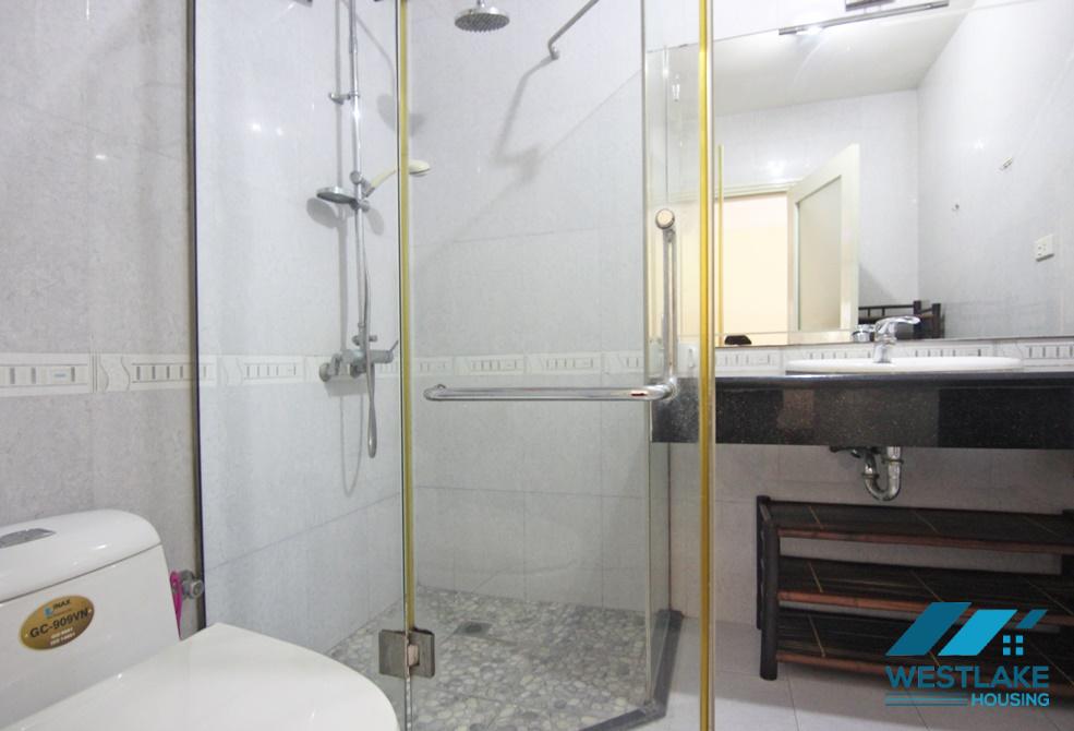 A lakeside 2 bedroom apartment for rent in Yen Phu, Tay Ho, Ha Noi