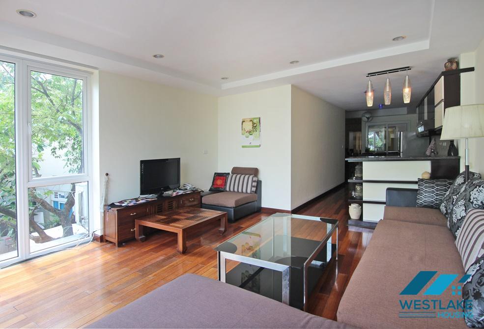 A lakeside 2 bedroom apartment for rent in Yen Phu, Tay Ho, Ha Noi