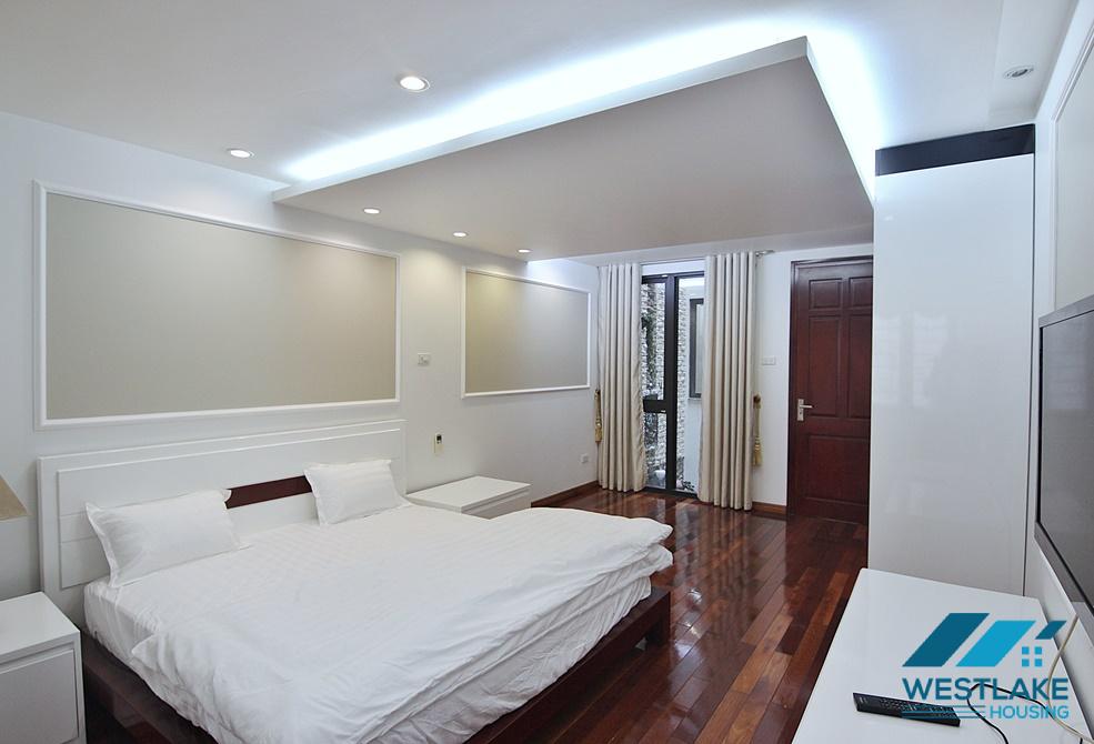 A super spacious 3 bedroom apartment for rent in Yen Phu, Tay Ho, Ha Noi