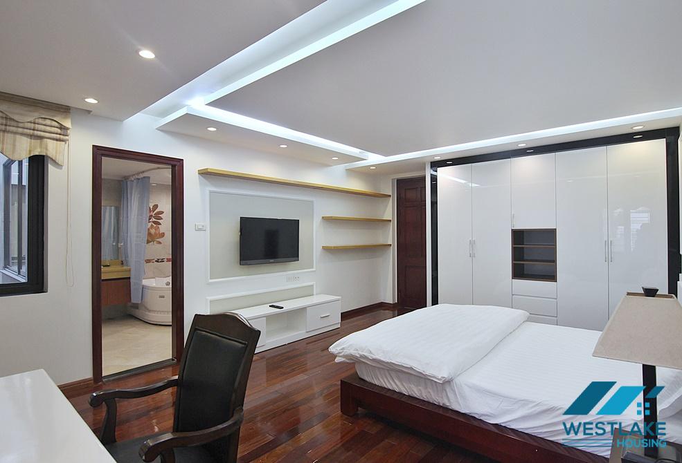 A super spacious 3 bedroom apartment for rent in Yen Phu, Tay Ho, Ha Noi