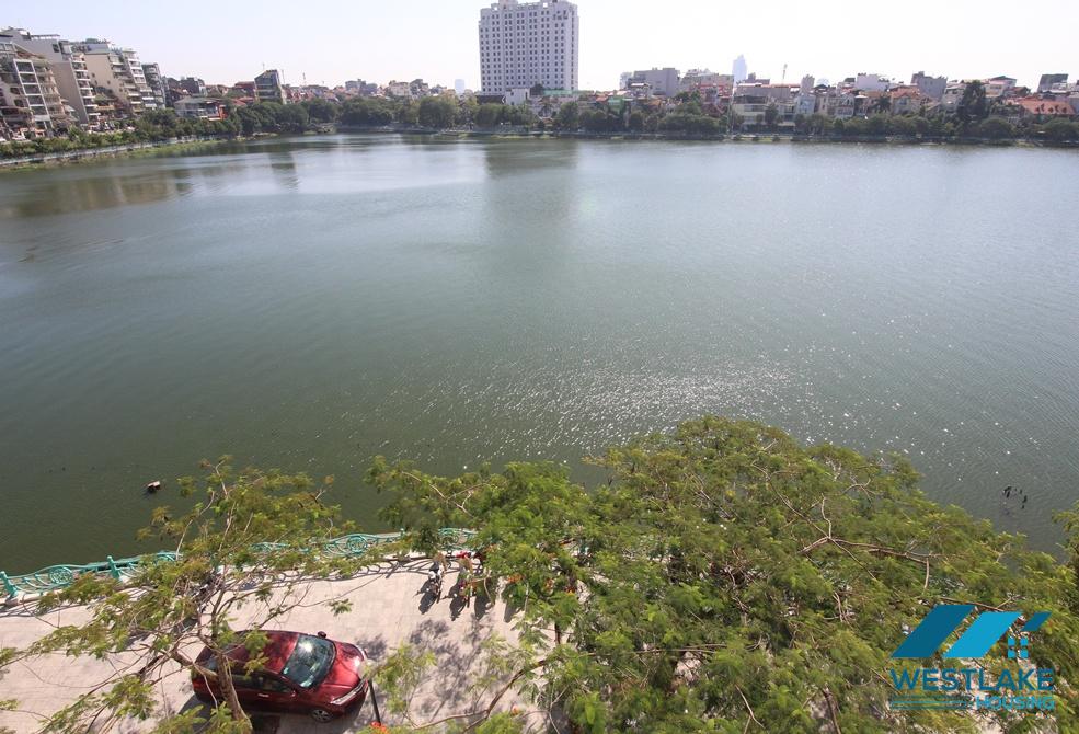 Lake view 02 bedrooms apartment for rent in Tay Ho, Ha Noi