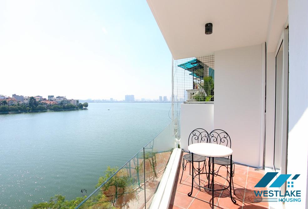 Lake view 02 bedrooms apartment for rent in Tay Ho, Ha Noi